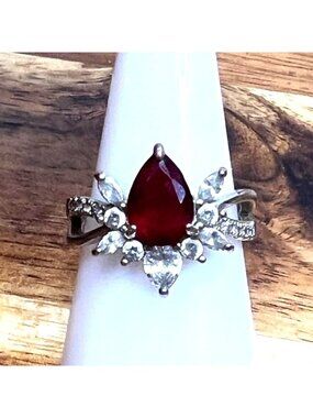 Ring Bomb Party Ring size 8 contemporary fashion feminine